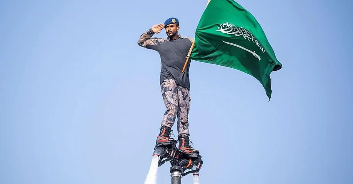 Border Guard Participates in Land and Maritime Shows to Celebrate 95th National Day - Main Image