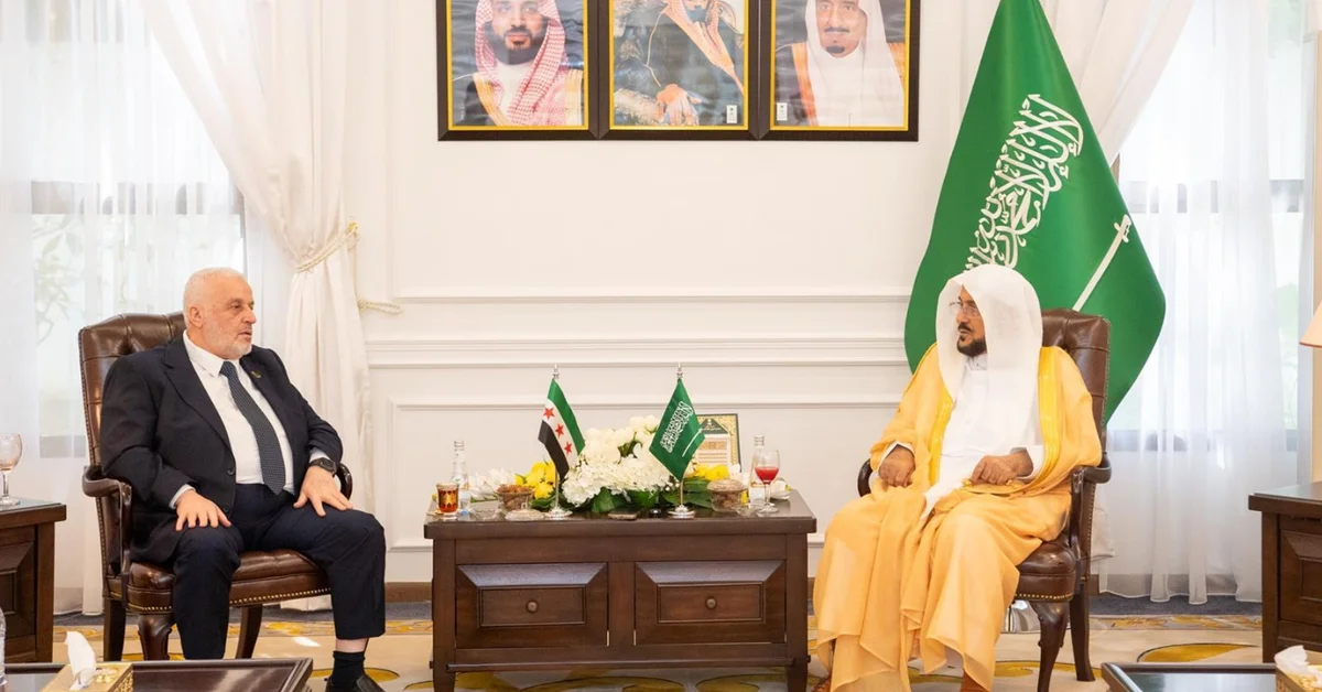 Islamic Affairs Minister Meets Syria Endowments Minister - Main Image