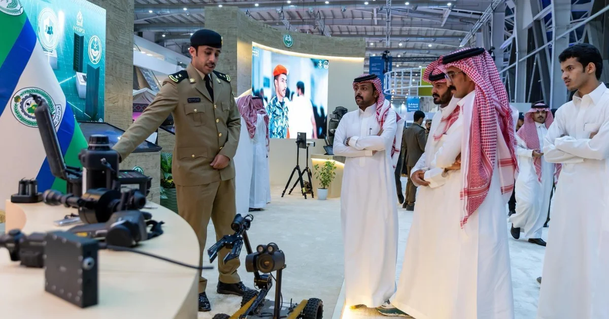 Interior Ministry Highlights Security Tech, Environmental Role at Falcons Exhibition - Main Image