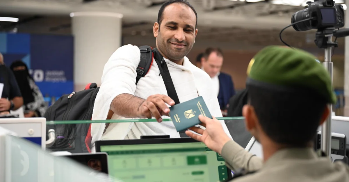 Passports Directorate Continues Receiving Umrah Performers - Main Image