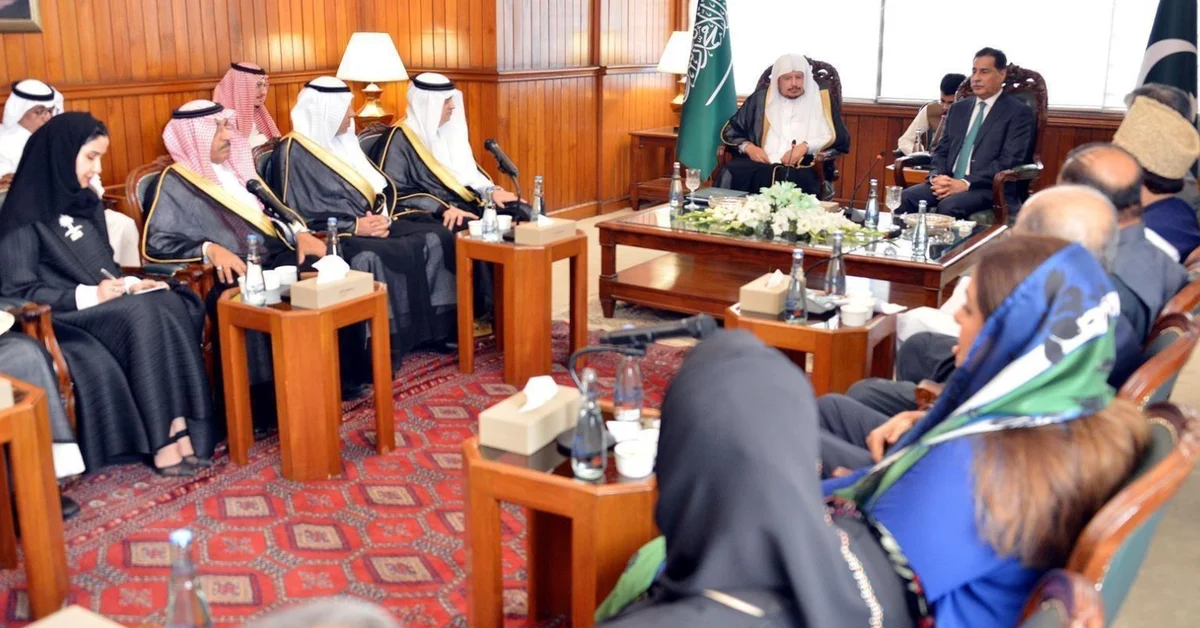 Shura Council Speaker Holds Official Talks with Speaker of Pakistani National Assembly in Islamabad - Main Image