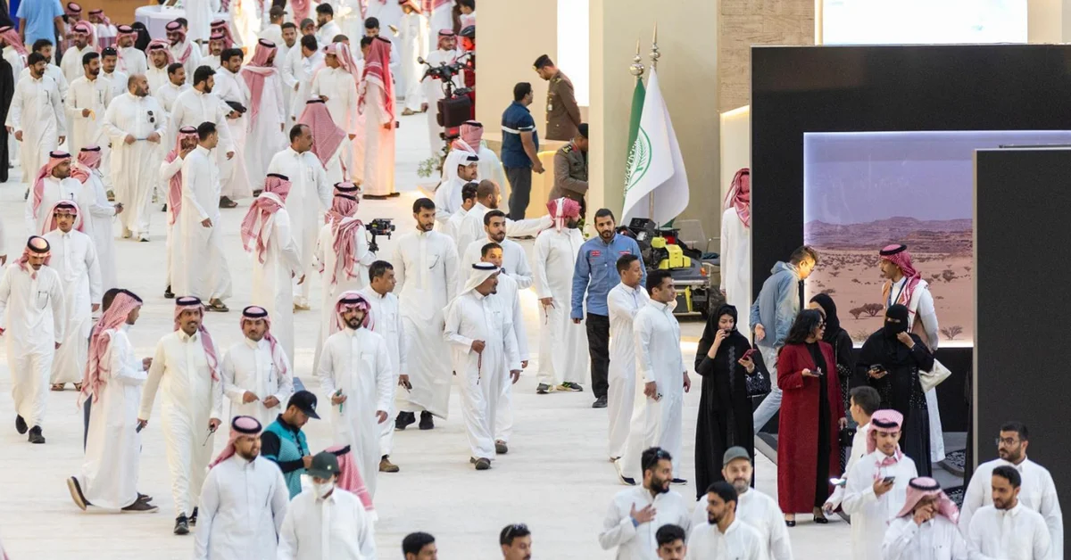 Over 300,000 Visitors in 5 Days at International Saudi Falcons and Hunting Exhibition - Main Image