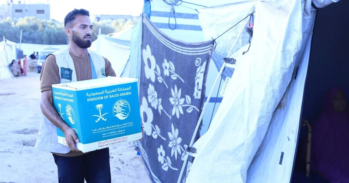 KSrelief Continues Food Aid Distribution in Gaza Strip - Main Image