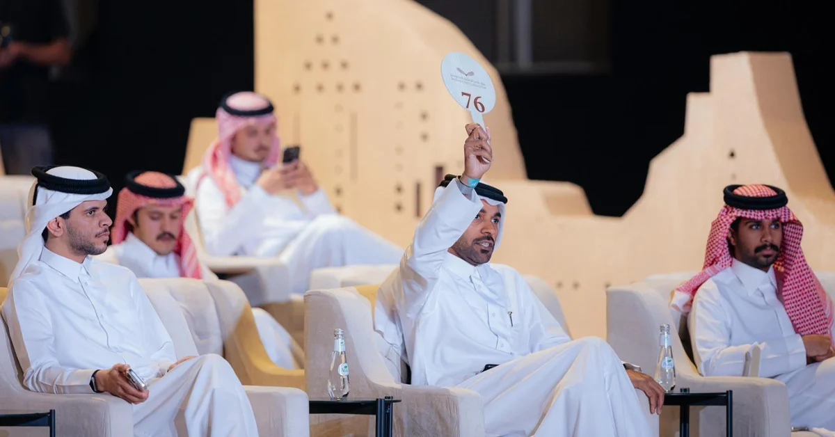 High-Stakes Bidding Continues at Saudi Falcons Club Auction 2025 - Main Image
