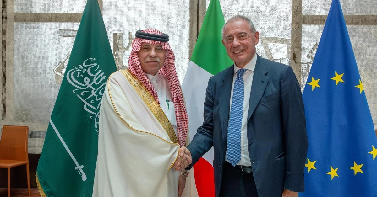 Commerce Minister Discusses Boosting of Saudi-Italian Economic Partnership in Rome - Main Image