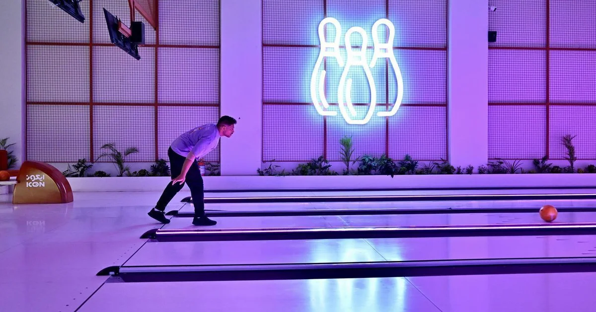 Bowling Sees Growing Popularity in Qassim, Reflecting Sports Diversity - Main Image