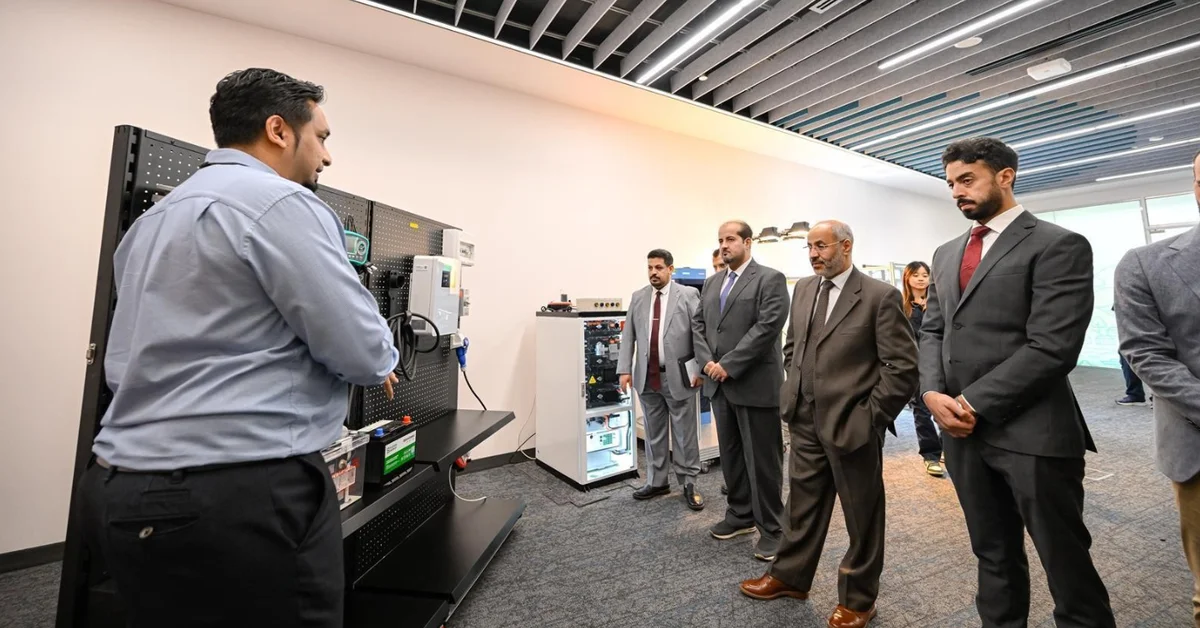 Assistant Industry Minister Explores Enhancing Cooperation in Innovation and Advanced Manufacturing with Singapore - Main Image