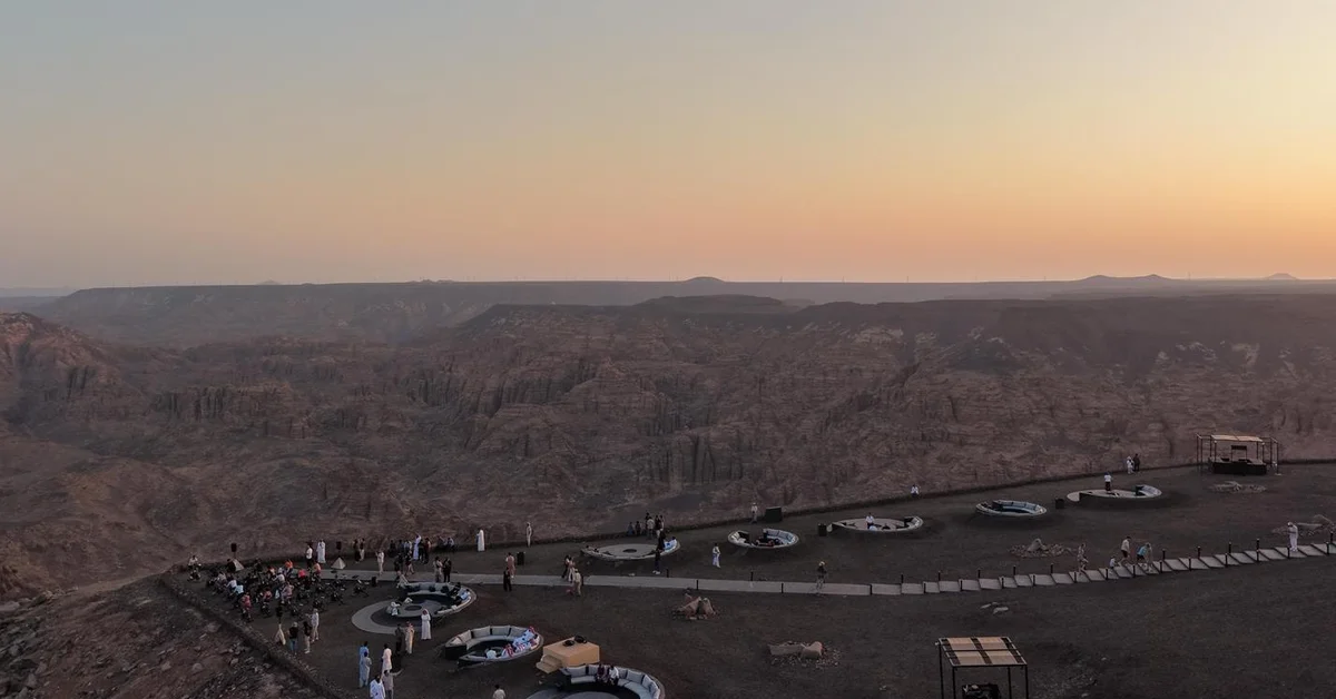 AlUla Wellness Festival: Visitors Enjoy Unique Les Mills Fitness at Harrat Viewpoint - Main Image